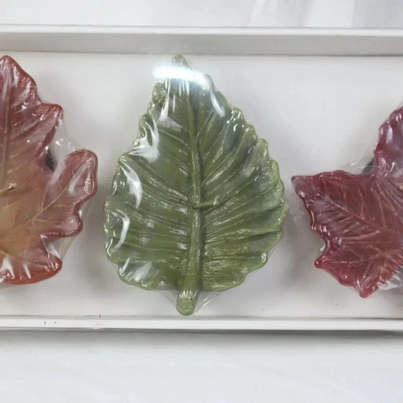 Eddie Bauer Floating Candles - Picture 2 of 3